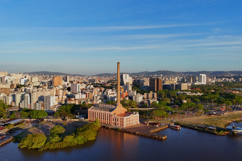 Vista de Porto Alegre e Usina do Gasômetro